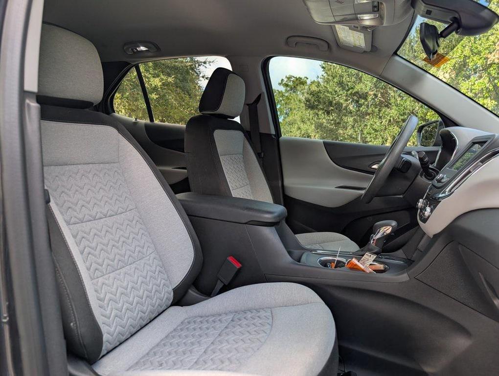 used 2023 Chevrolet Equinox car, priced at $18,295
