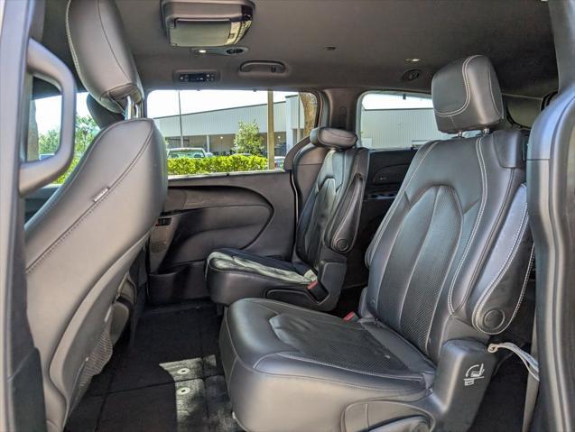 used 2018 Chrysler Pacifica car, priced at $16,995