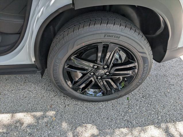 new 2025 Chevrolet Trax car, priced at $27,585