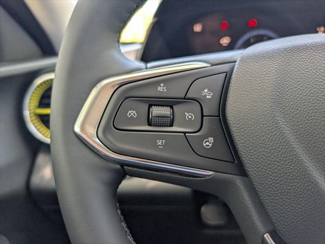 new 2025 Chevrolet Trax car, priced at $19,985