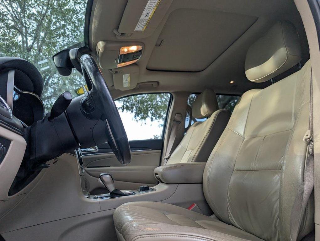 used 2016 Jeep Grand Cherokee car, priced at $11,995