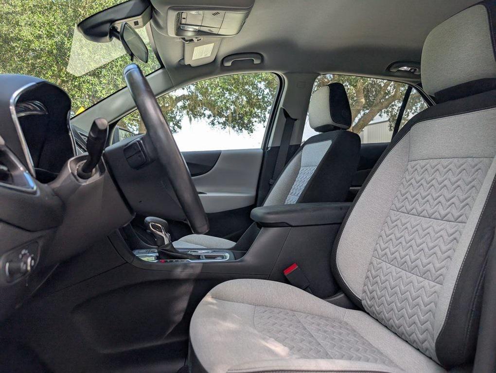 used 2022 Chevrolet Equinox car, priced at $17,995