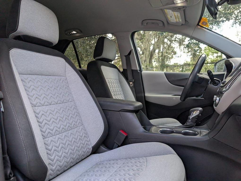 used 2022 Chevrolet Equinox car, priced at $17,995