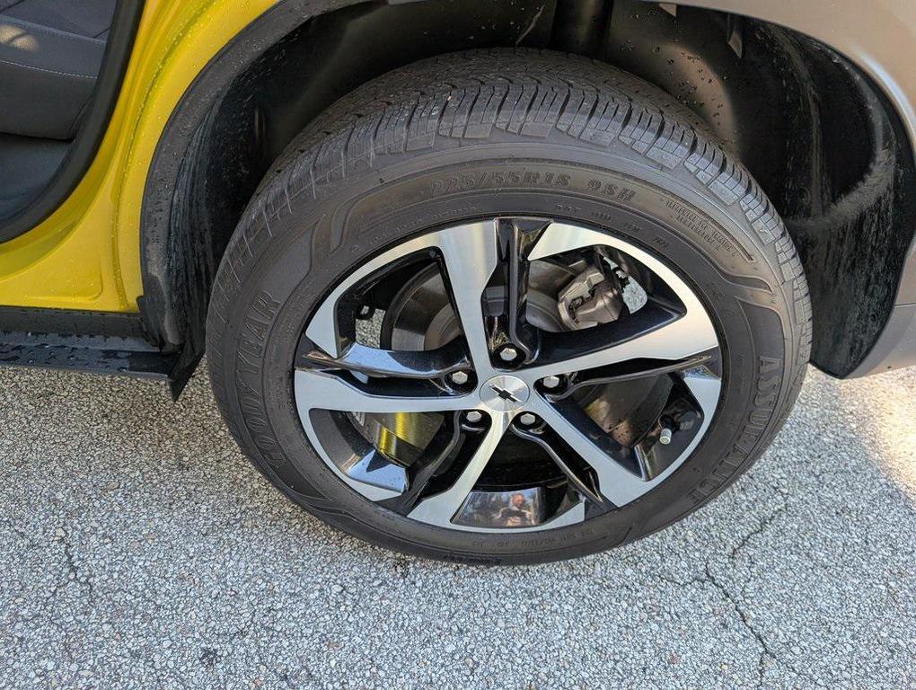 used 2024 Chevrolet Trax car, priced at $20,995