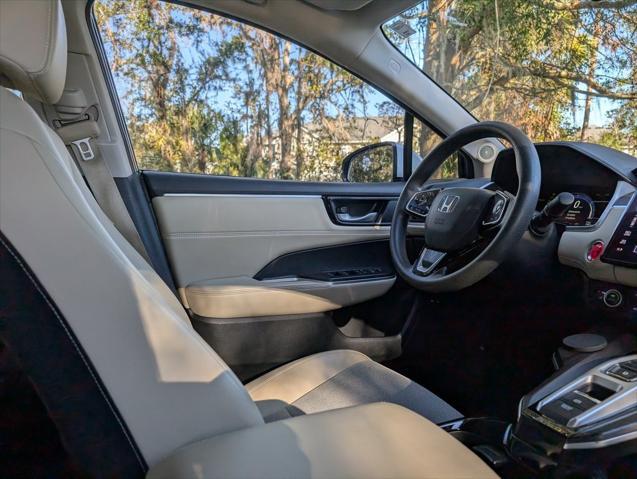 used 2018 Honda Clarity Plug-In Hybrid car, priced at $17,025