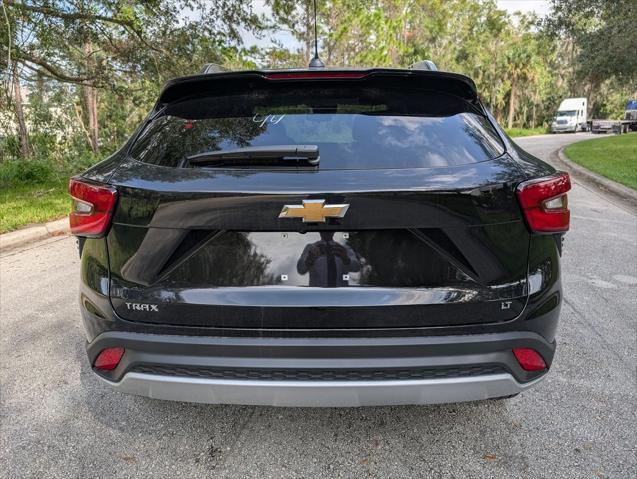 new 2025 Chevrolet Trax car, priced at $23,595