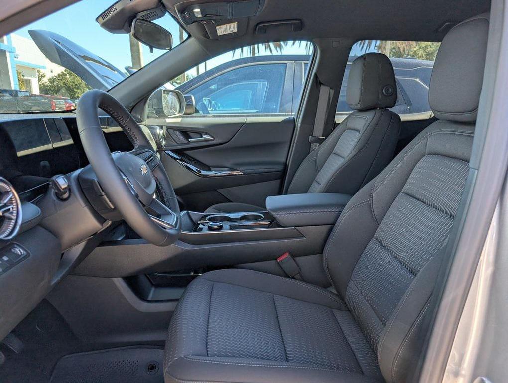 new 2026 Chevrolet Equinox car, priced at $21,495