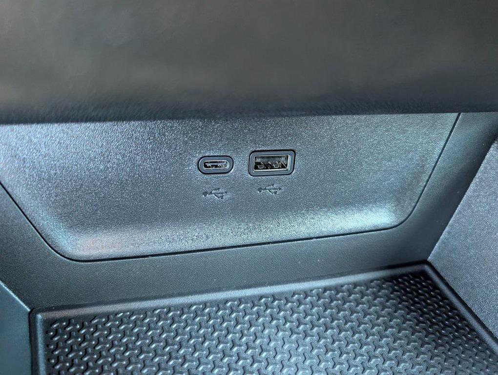 new 2026 Chevrolet Equinox car, priced at $21,495