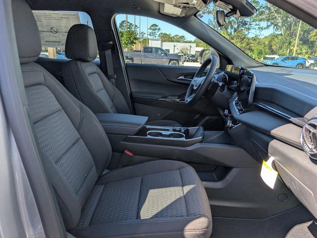 new 2026 Chevrolet Equinox car, priced at $21,495