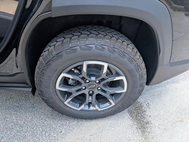 new 2026 Chevrolet Equinox car, priced at $27,895