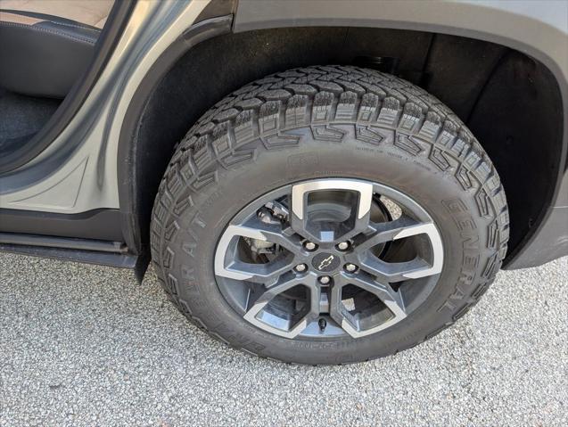 new 2026 Chevrolet Equinox car, priced at $29,895