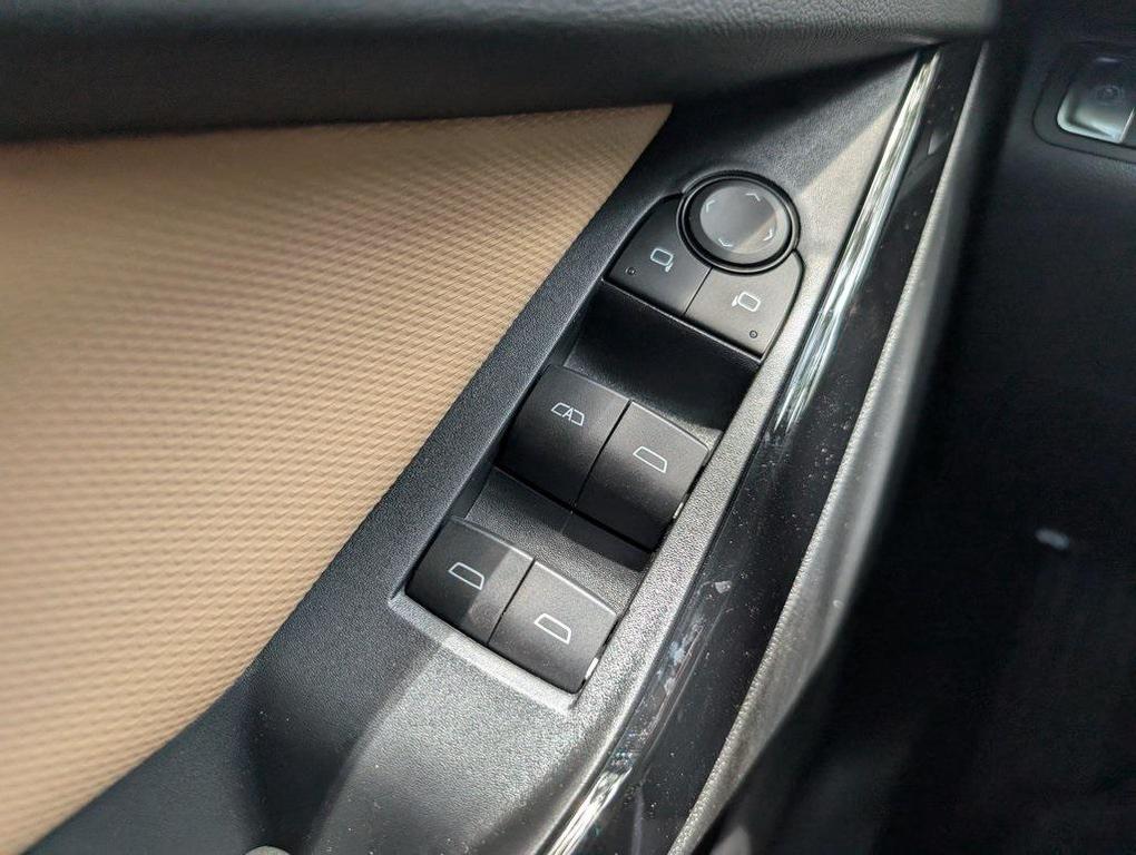 new 2026 Chevrolet Equinox car, priced at $35,390
