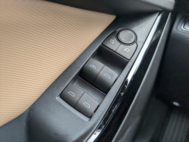 new 2026 Chevrolet Equinox car, priced at $28,390