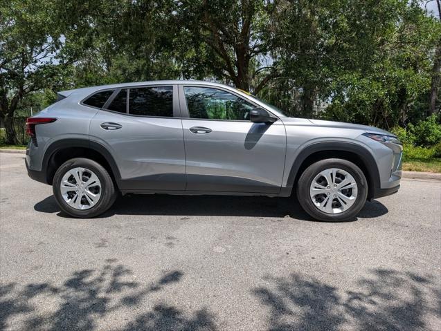 used 2024 Chevrolet Trax car, priced at $20,995