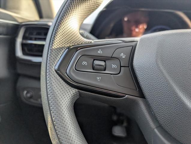 new 2025 Chevrolet TrailBlazer car, priced at $20,740