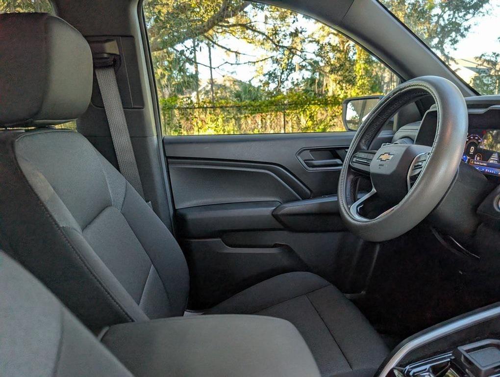 used 2025 Chevrolet Colorado car, priced at $29,995