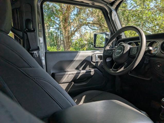 used 2023 Jeep Gladiator car, priced at $33,247