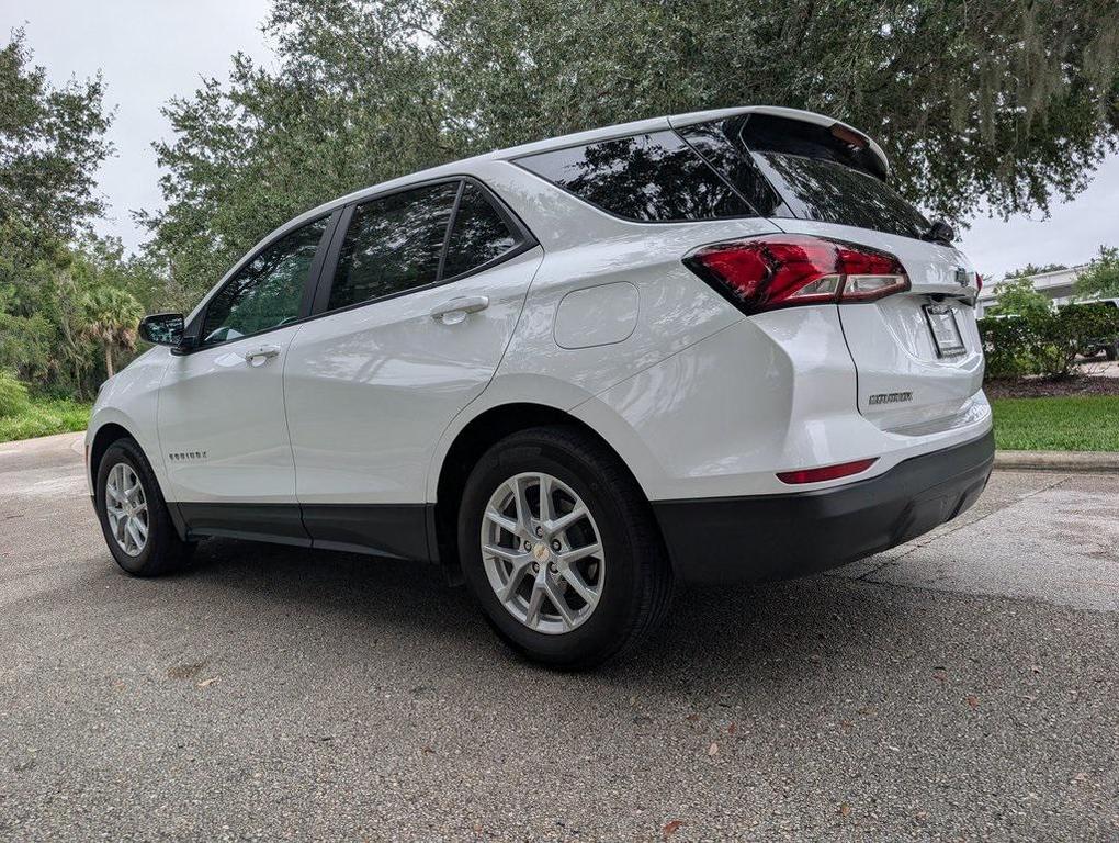 used 2022 Chevrolet Equinox car, priced at $19,421