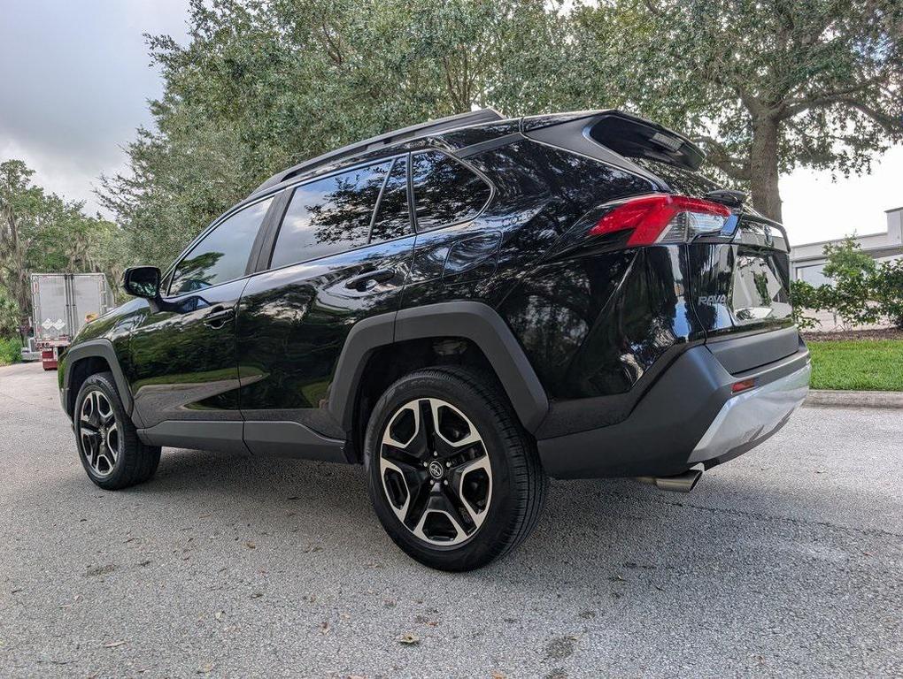 used 2020 Toyota RAV4 car, priced at $23,012