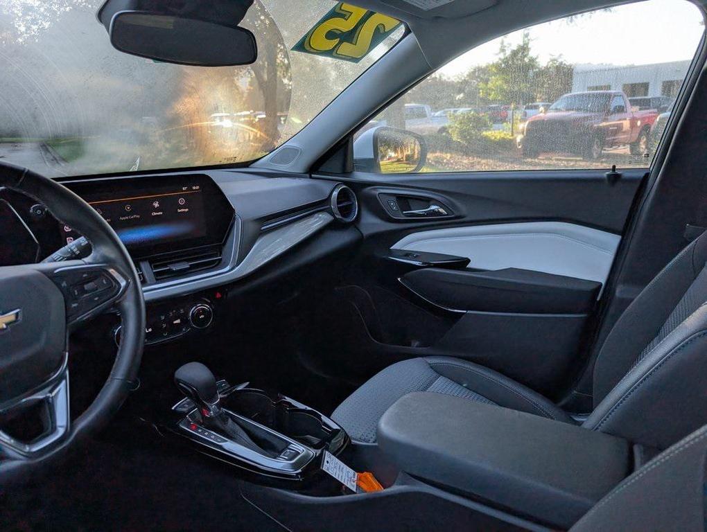 used 2025 Chevrolet Trax car, priced at $20,995