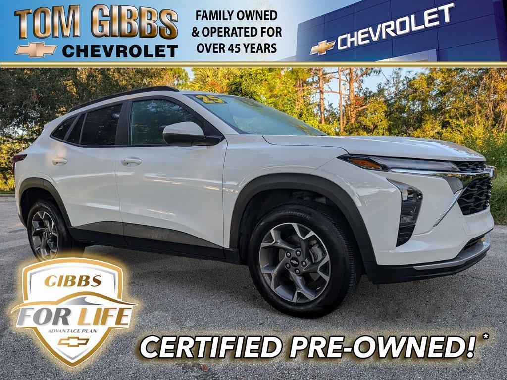 used 2025 Chevrolet Trax car, priced at $20,995