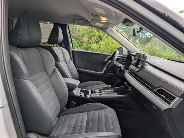 used 2024 Mitsubishi Outlander car, priced at $26,877