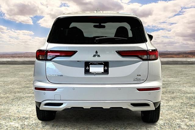 new 2024 Mitsubishi Outlander car, priced at $32,880