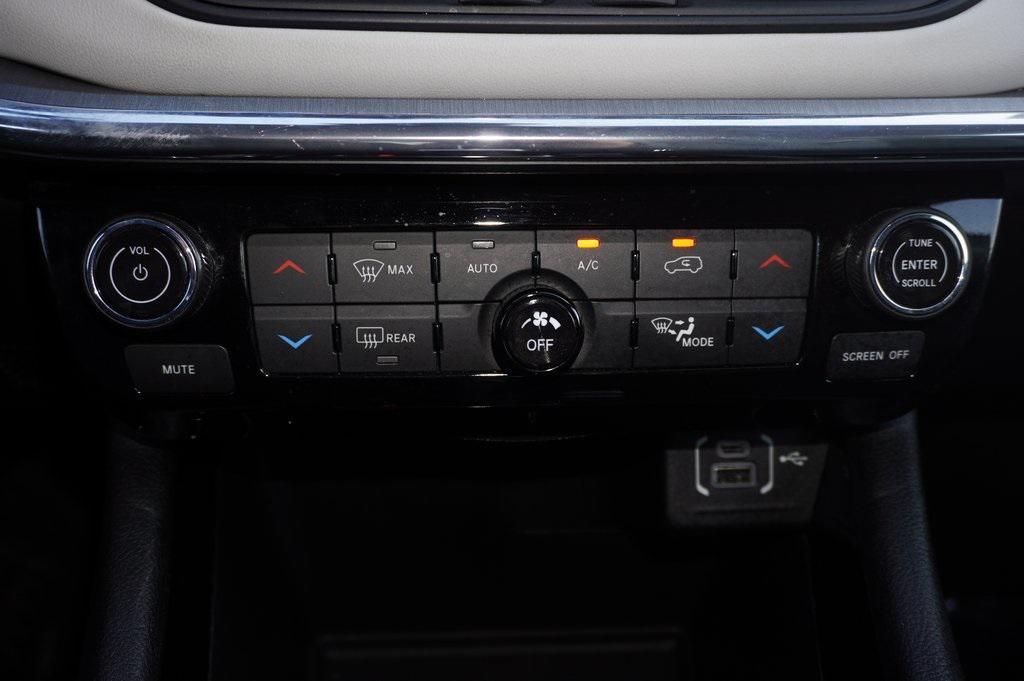 used 2022 Jeep Compass car, priced at $23,995