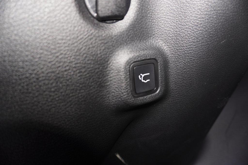 used 2022 Jeep Compass car, priced at $23,995