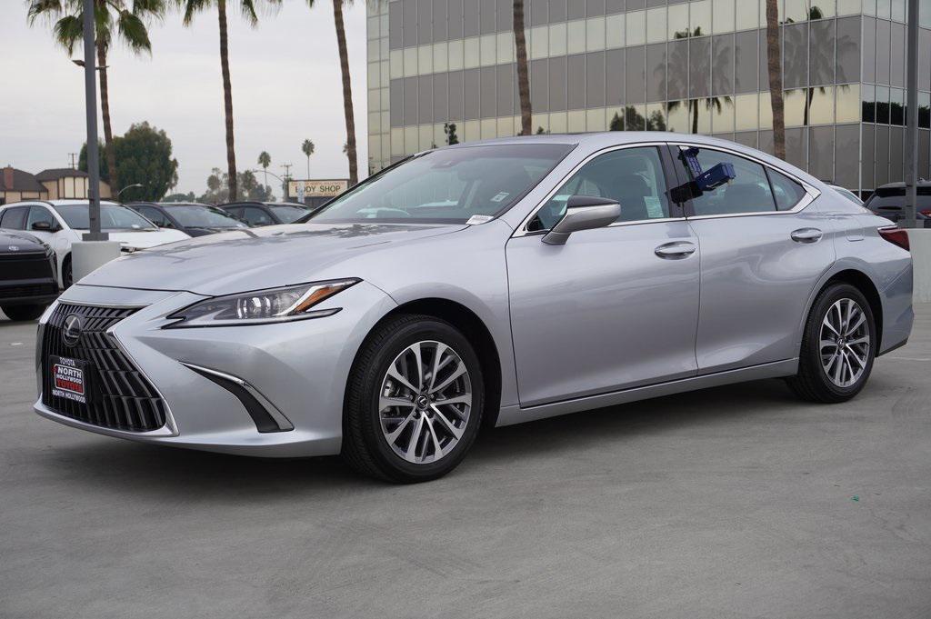 used 2025 Lexus ES 350 car, priced at $41,000