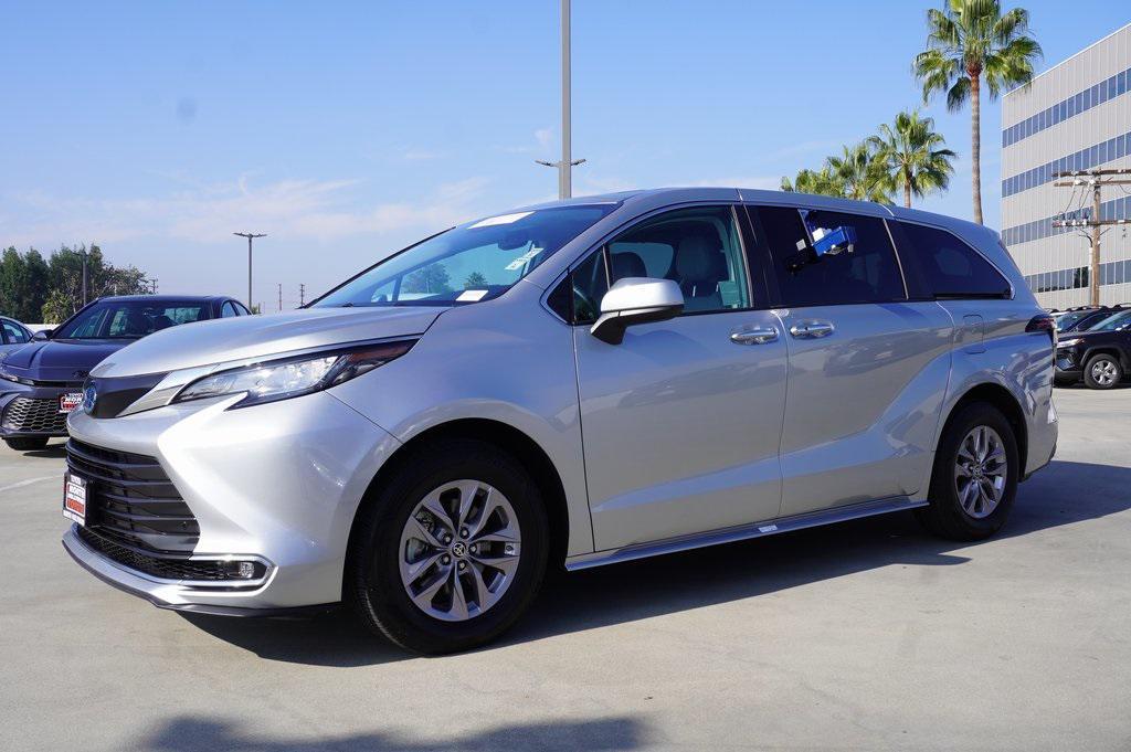 used 2023 Toyota Sienna car, priced at $44,000