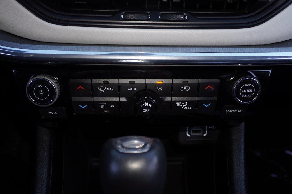 used 2022 Jeep Compass car, priced at $20,300