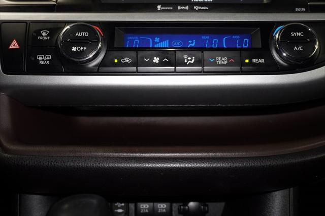 used 2018 Toyota Highlander car, priced at $23,484
