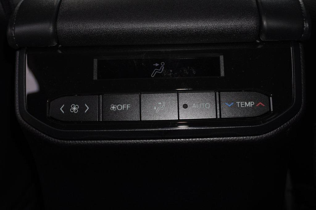 new 2026 Toyota Highlander car, priced at $53,573