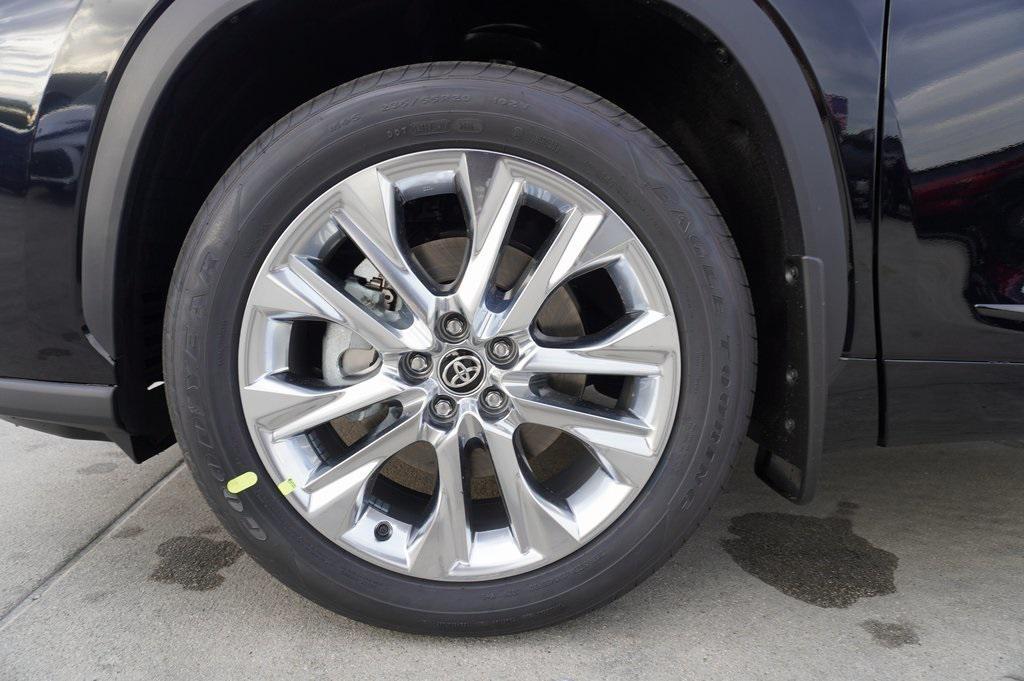 new 2026 Toyota Highlander car, priced at $53,573
