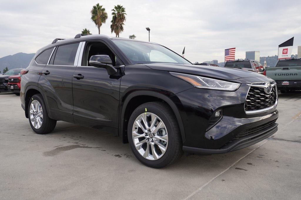 new 2026 Toyota Highlander car, priced at $53,573