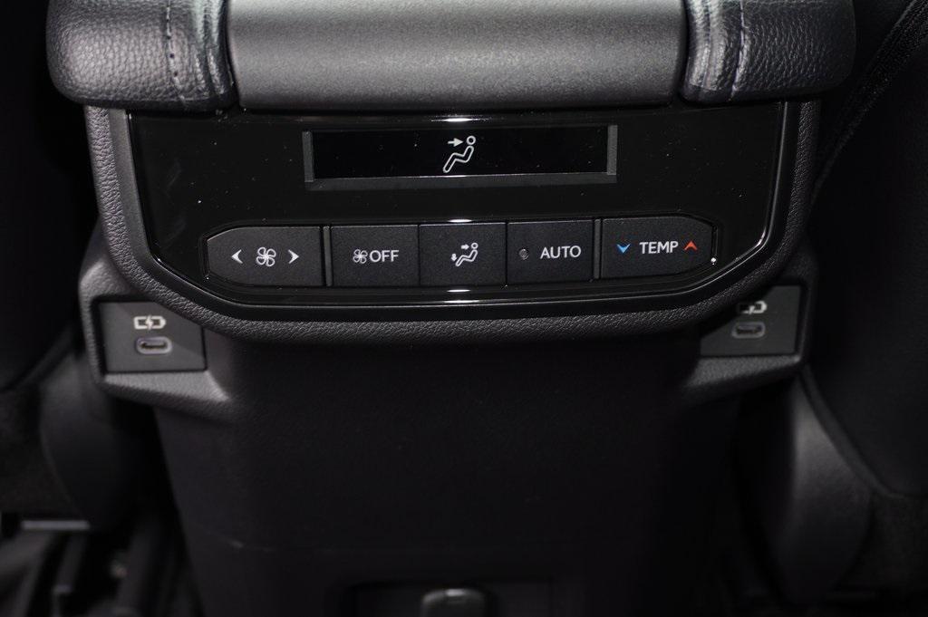 new 2025 Toyota Grand Highlander Hybrid car, priced at $52,046