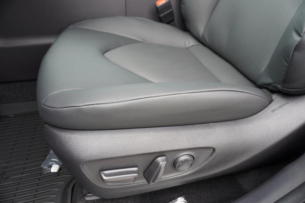 new 2025 Toyota Grand Highlander Hybrid car, priced at $52,046