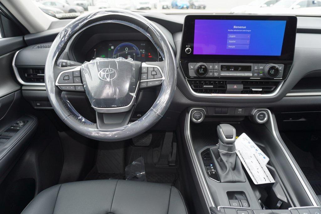 new 2025 Toyota Grand Highlander Hybrid car, priced at $52,046