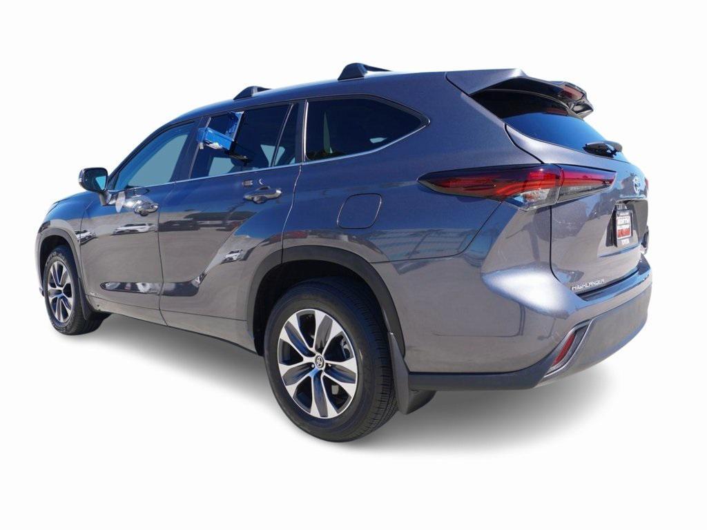 used 2024 Toyota Highlander Hybrid car, priced at $48,999