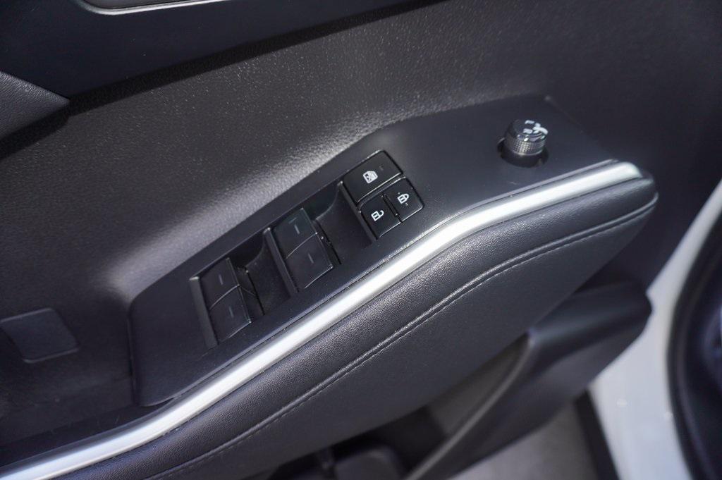 used 2023 Toyota Highlander car, priced at $38,000