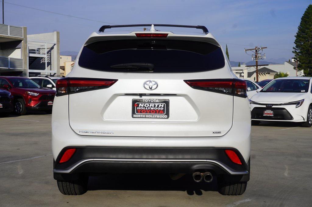 used 2023 Toyota Highlander car, priced at $38,000