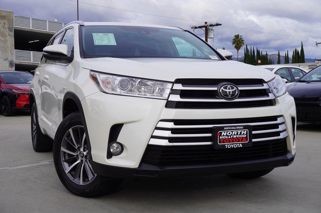 used 2017 Toyota Highlander car, priced at $18,500
