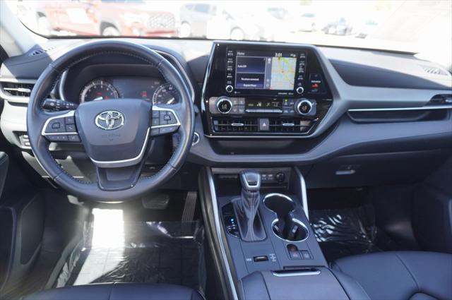 used 2022 Toyota Highlander car, priced at $37,882