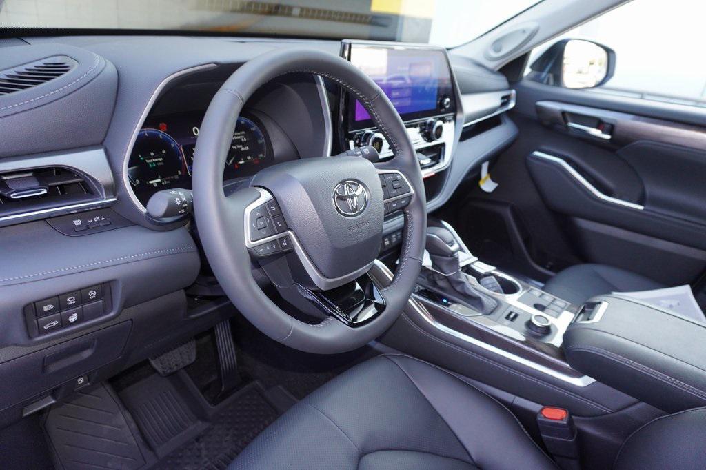 new 2026 Toyota Highlander car, priced at $54,048