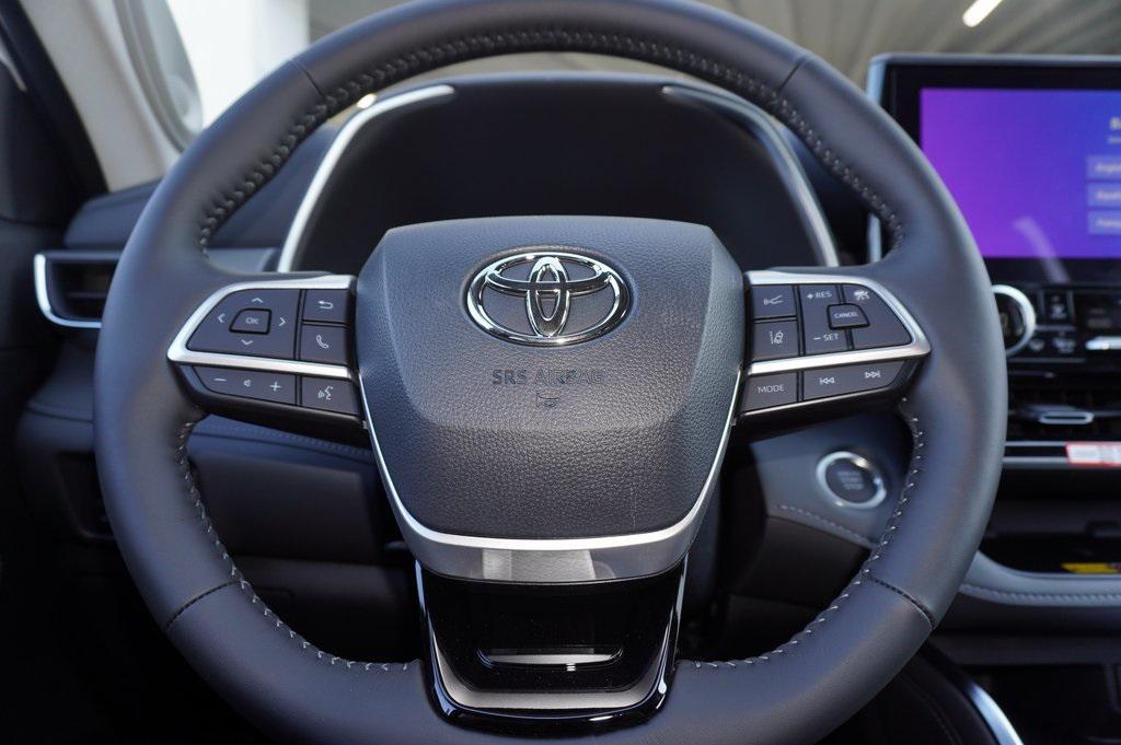 new 2026 Toyota Highlander car, priced at $54,048