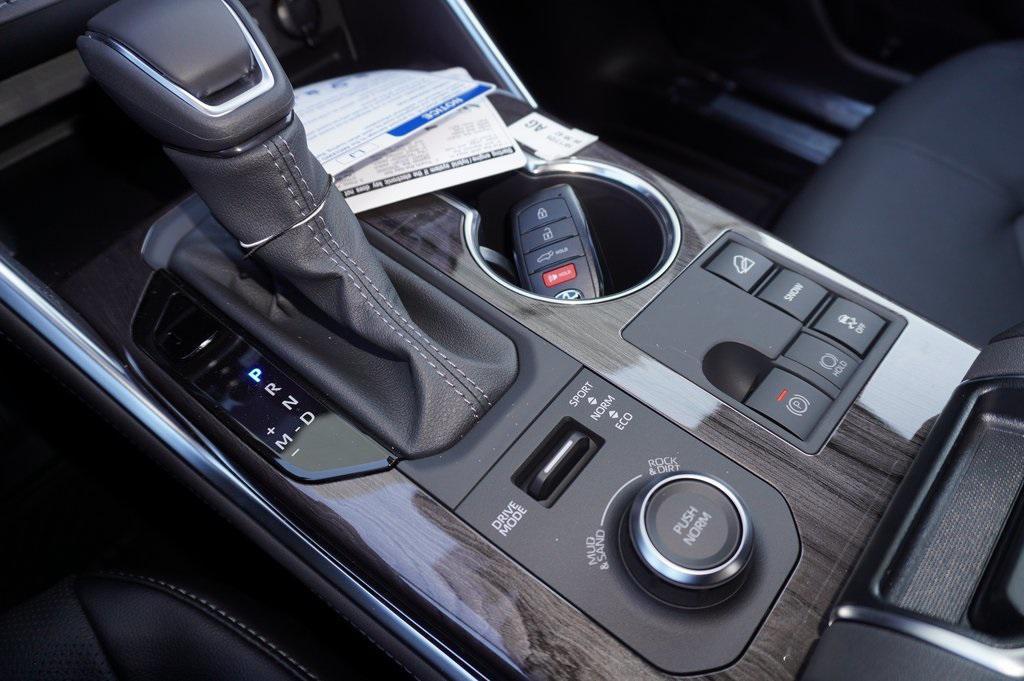 new 2026 Toyota Highlander car, priced at $54,048