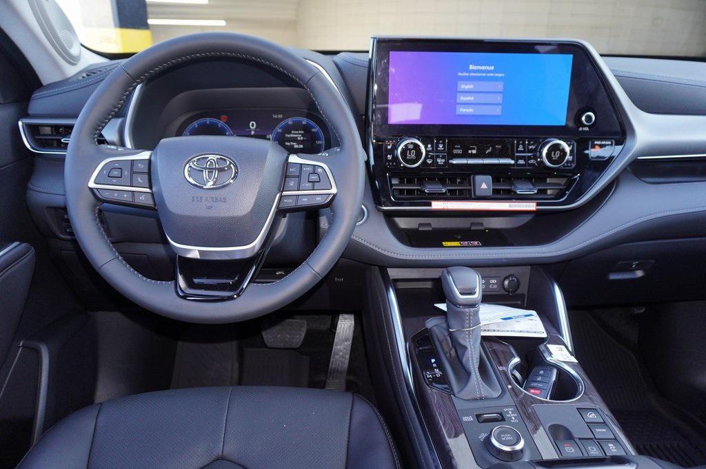 new 2026 Toyota Highlander car, priced at $54,048