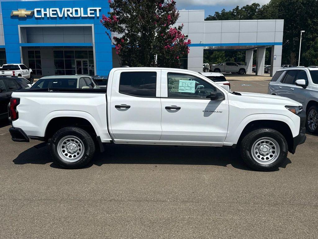new 2026 Chevrolet Colorado car, priced at $33,900
