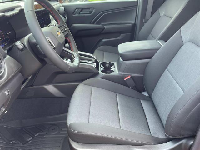 new 2025 Chevrolet Colorado car, priced at $38,900